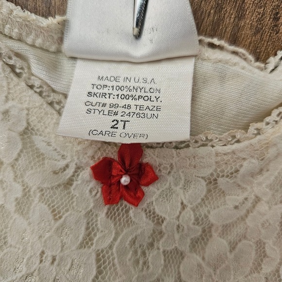 Vintage Girls Red Velvet White Lace Holiday Christmas Dress 2T Made in USA - Picture 3 of 7